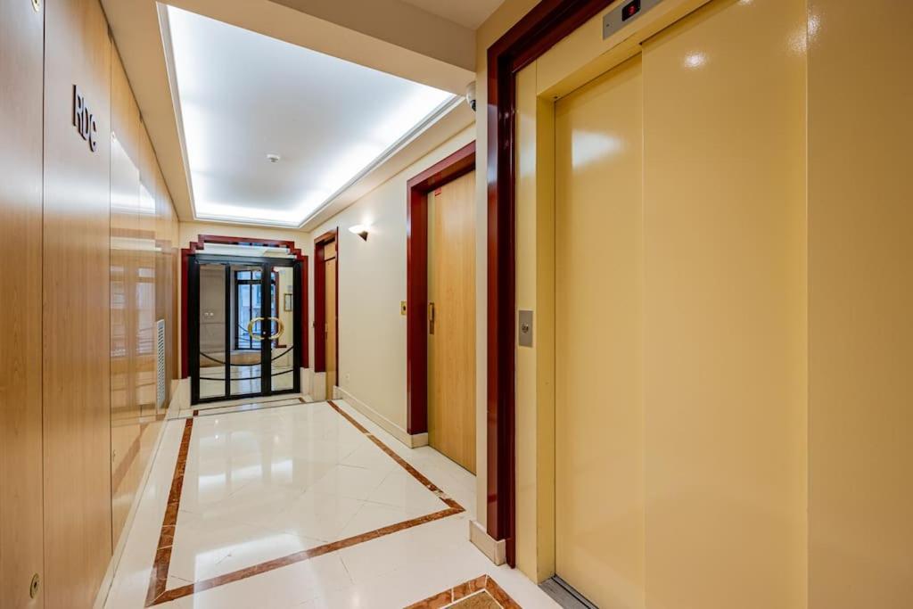 Grand Et Central, 8E Pres Elysee Paris Ngoại thất bức ảnh
