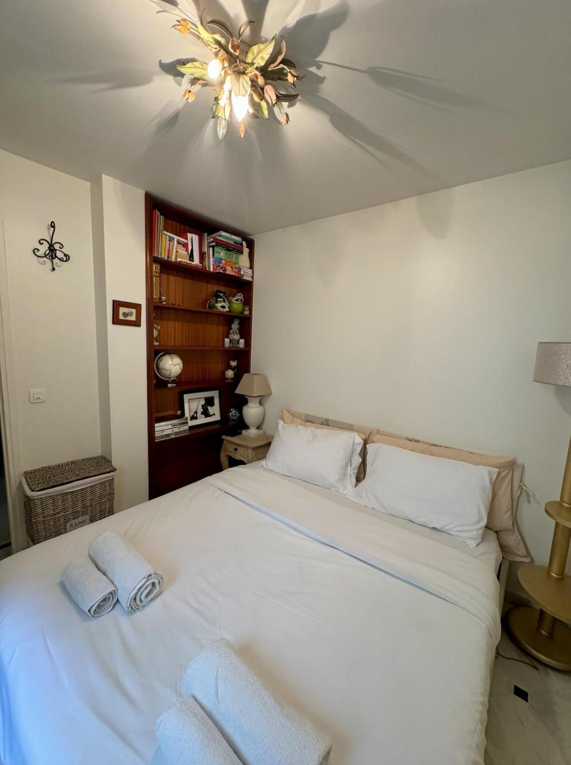 Grand Et Central, 8E Pres Elysee Paris Ngoại thất bức ảnh